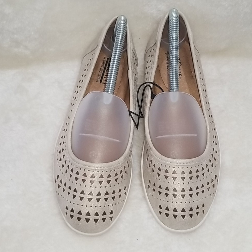 Cliffs by White Mountain Women's Cherly Cushioned Ballet Flat Size 7 M